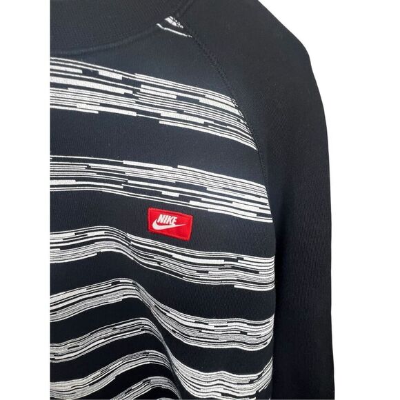 Nike Vintage Y2K Static Striped Long Sleeve Crewneck Sweatshirt - Picture 2 of 5